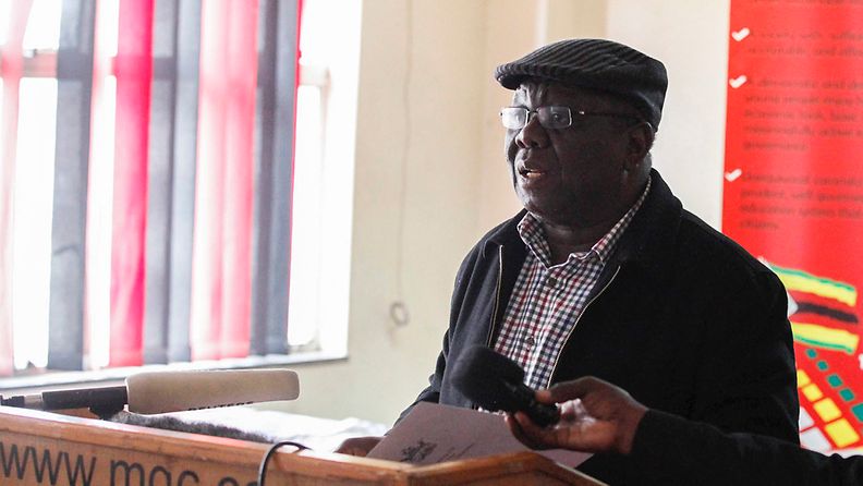 Zimbabwen pääministeri ja MDC-puolueen johtaja Morgan Tsvangirai kutsui vaaleja farssiksi.
