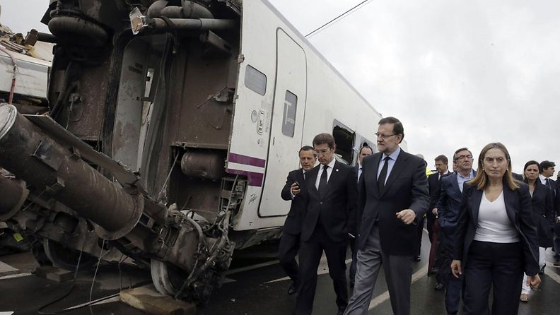 Santiago de Compostelasta kotoisin oleva Espanjan pääministeri Mariano Rajoy on saapunut turmapaikalle.   