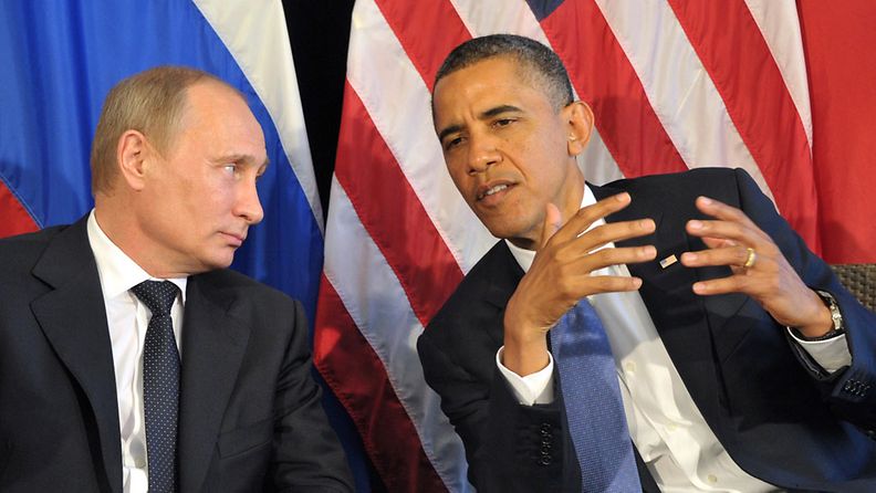 Venäjän presidentti Vladimir Putin ja Yhdysvaltain presidentti Barack Obama tapasivat G20-kokouksen yhteydessä 18.6. 2012 (Kuva: EPA)