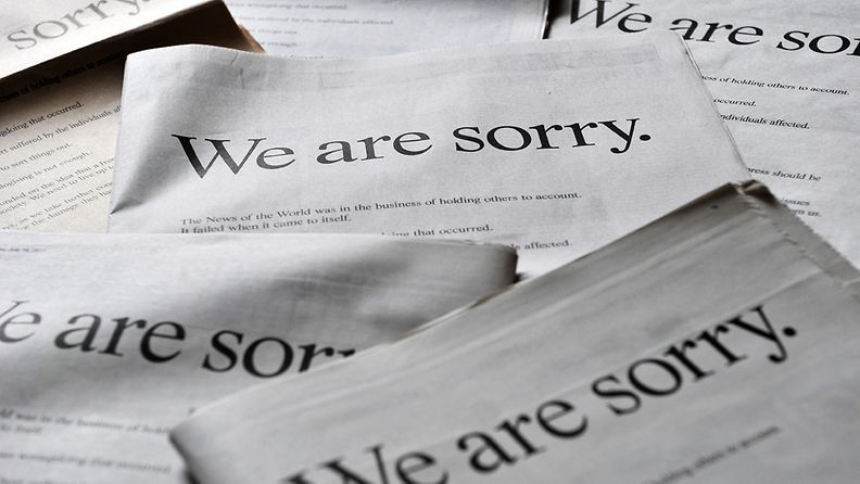 Salakuuntelukohun keskellä kamppaileva mediamoguli Rupert Murdoch on julkaissut Britanniassa ilmestyvissä lehdissään anteeksipyynnön. Ilmoitus julkaistiin seitsemän lehden numeroissa 16.7.2011.