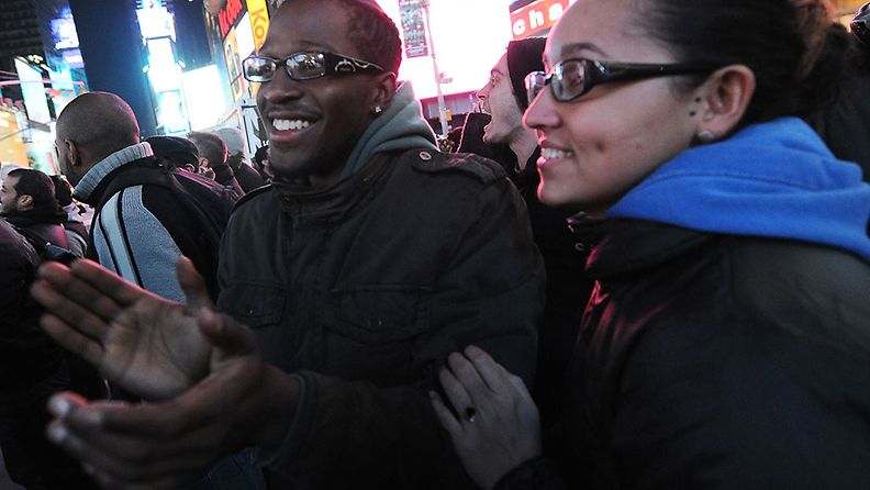 Obaman kannattajia Times Squareilla New Yorkissa