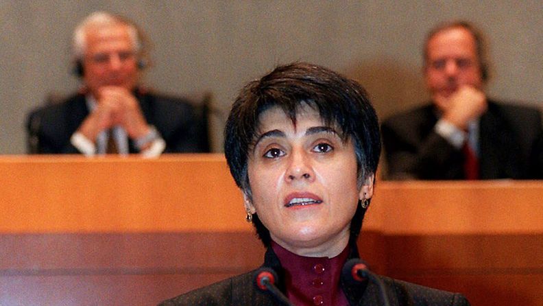 Kurdiaktivisti Leyla Zana, joka on aiemmin voittanut EU:n parlamentin ihmisoikeuspalkinnon. 
