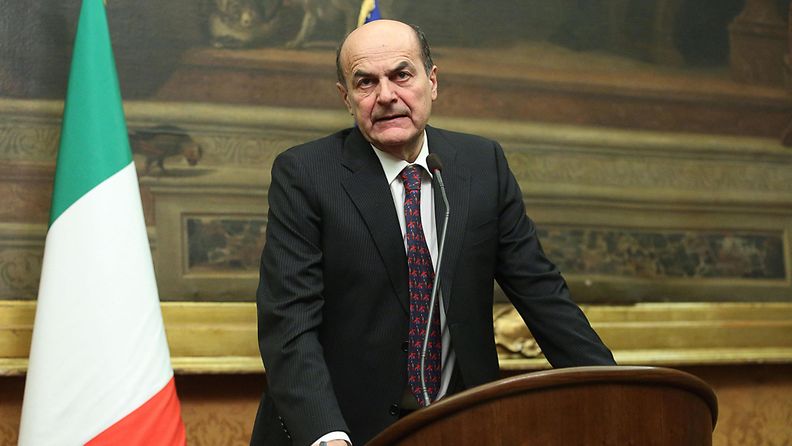 Centre-left leader Pier Luigi Bersani addresses media at the end of his talks with representatives of Italy's main political parties in his bid to form a government, Rome, Italy, 28 March 2013. Centre-left leader Pier Luigi Bersani has been asked by President Giorgio Napolitano to try to form a new administration. But to succeed, Bersani needs to secure outside support in the upper house of parliament, the Senate, where he lacks a majority.