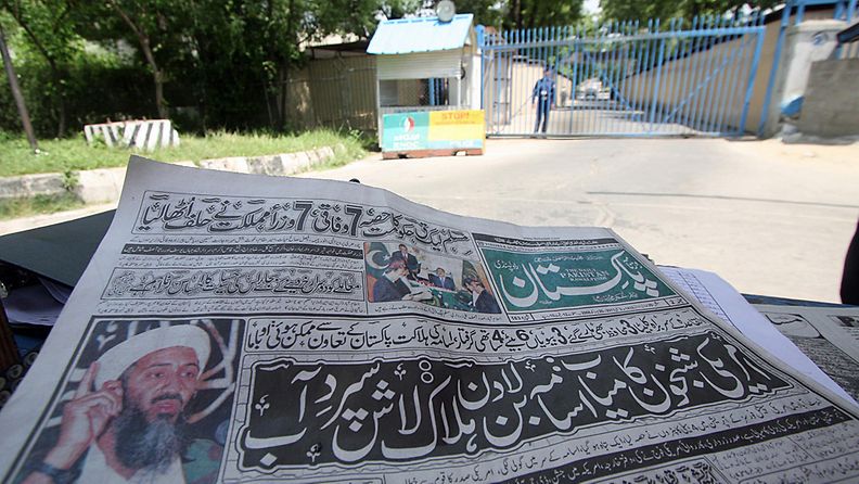 Pakistanilaislehti kertoo etusivullaan bin Ladenin kuolemasta. Kuva: Epa