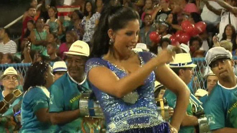 Leticia Guimaraes odottaa innolla samba-karnevaalien alkamista.