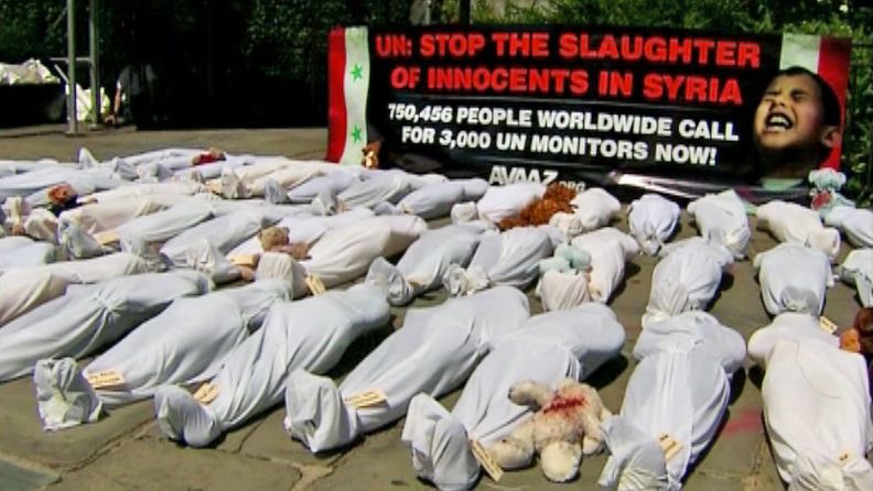 Mielenosoitus YK:n edustalla vaati Syyrian väkivallan lopettamista.