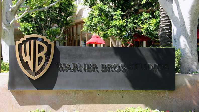 Warner Brosin studioiden pääkonttori Los Angelesissa Yhdysvalloissa.