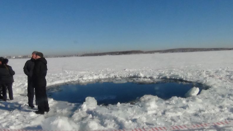Tsheljabinskin lähettyvillä sijaitsevasta järvestä etsitään meteorimurikkaa.