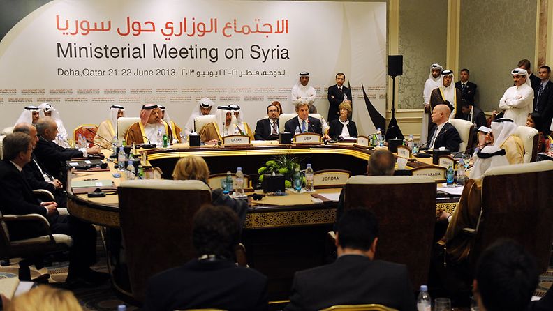 Yhdentoista valtion edustajat kokoontuivat päättämään Syyrian kapinallisten avustamisesta. Kokous järjestettiin Dohassa 22.6. 2013.
