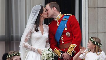 Odotettu kuninkaallinen suudelma. Getty Images