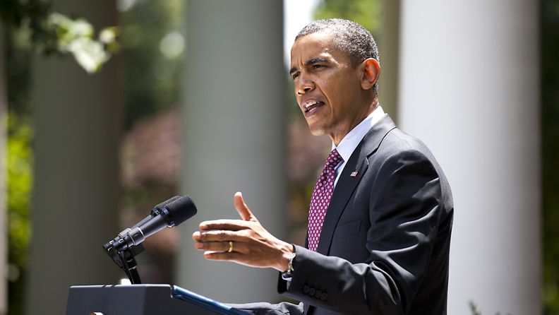 Presidentti Barack Obama kertoi höllennyksistä Yhdysvaltain maahanmuuttopolitiikkaan Valkoisen talon puutarhassa 15. kesäkuuta.