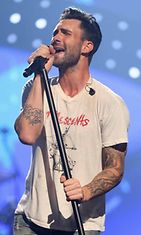  Adam Levine, Maroon 5 