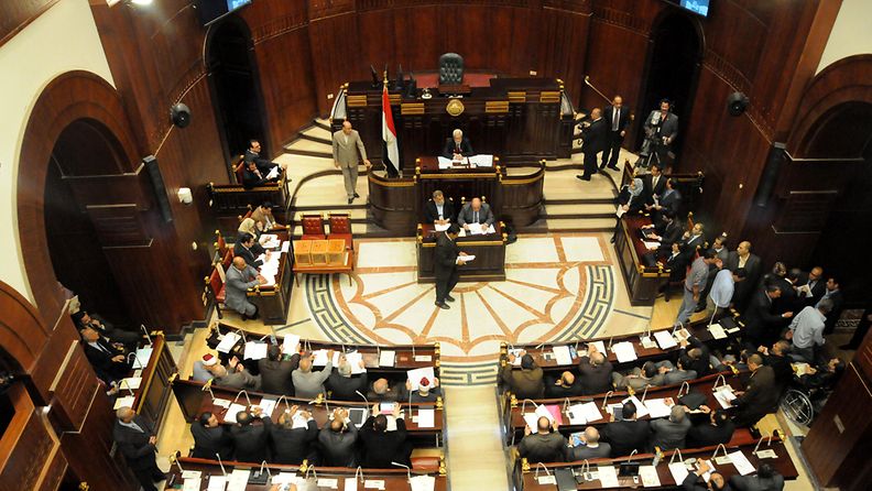 Egyptin uutta perustuslakia valmisteleva elin äänetsää tänään uudesta perustuslaista.