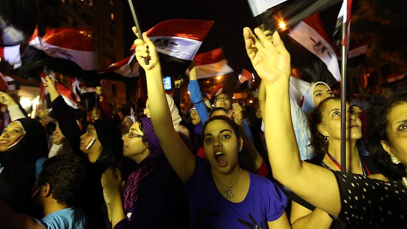Egyptiläiset juhlivat vallanvaihtoa heinäkuusa 2013