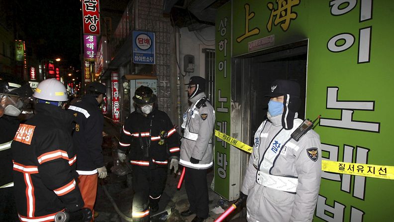Ainakin kahdeksan ihmistä kuoli, kun karaokebaarissa Etelä-Korean Busanissa riehui tulipalo viimeksi vuonna 2009.