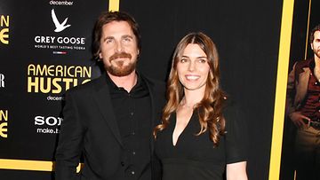 Christian Bale ensi-illassa vaimonsa Sibi Blazicin kanssa.