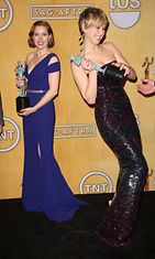 Jennifer Lawrence kollegansa Amy Adamsin kanssa. 