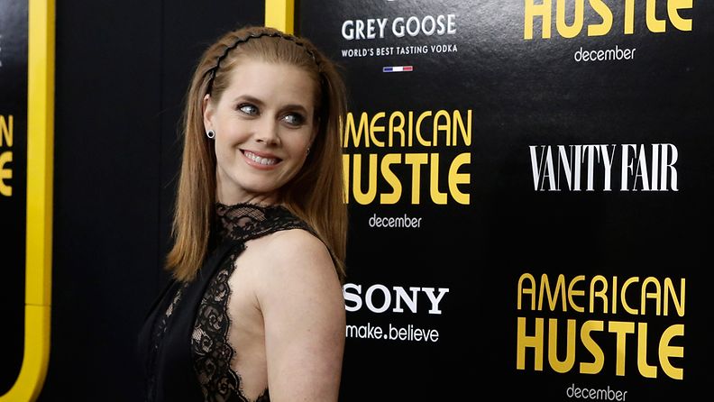  US actress Amy Adams arrives for the 'American Hustle' premiere at the Ziegfeld Theater in New York, New York, USA, 08 December 2013