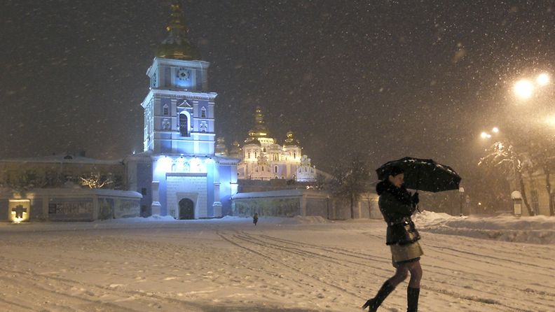 Ukrainassa pakkanen on koetellut rankasti. Kylmän aiheuttamia kuolemia on raportoitu ainakin 83 tänä talvena.
