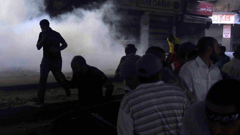 Kairon mielenosoituksissa kuoli useita kymmeniä 16. elokuuta 2013.