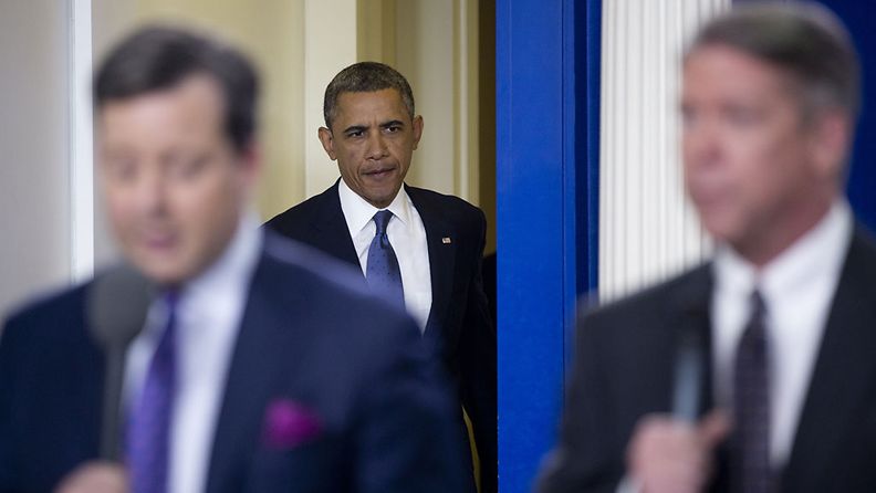 Barack Obama demokraattien ja republikaanien kanssa käytyjen neuvottelujen jälkeen 28.12. 2012 (Kuva: EPA)