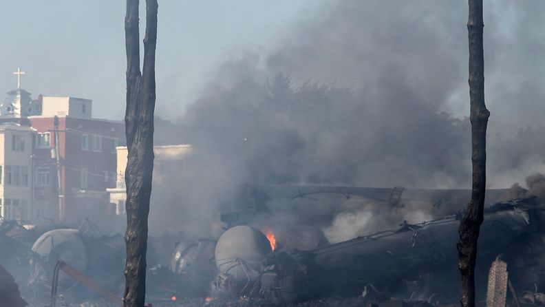 Öljylastissa ollut juna räjähti Lac-Meganticissa Kanadassa 6. heinäkuuta 2013.