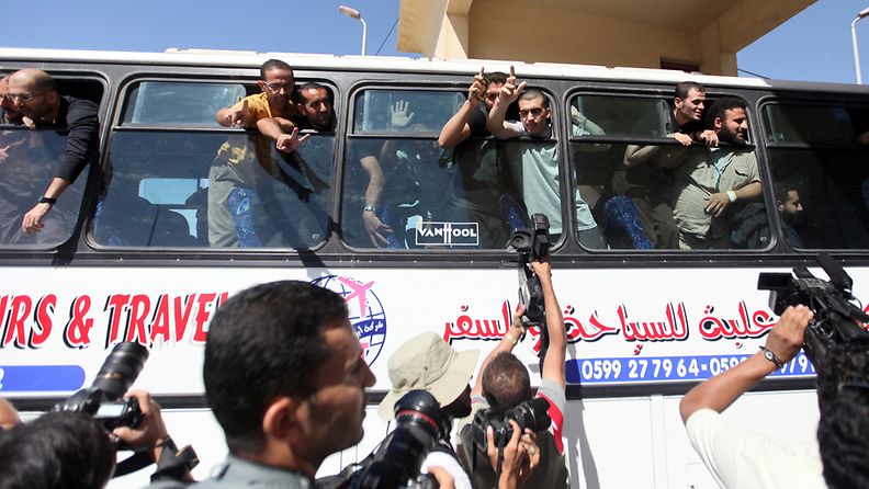 Israel vapautti palestiinalaisvanekja Gazassa 18.lokakuuta 2011. Kuva: EPA