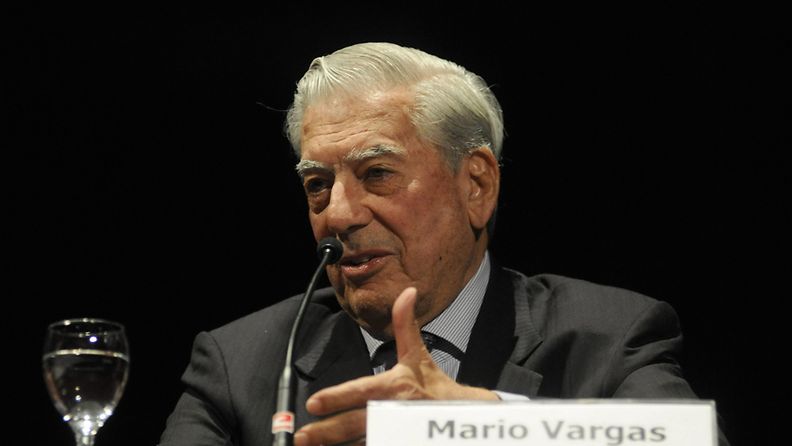 Nobel-palkittu perulainen kirjailija Mario Vargas Llosa  on yksi niistä huippukirjailijoista, jotka vaativat Kiinaa kunnioittamaan sananvapautta.