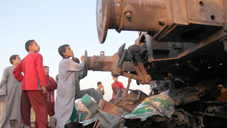 Egyptissä on sattunut kaksi vakavaa liikenneottomuutta yhden päivän aikana. Kuva junasta, joka törmäsi bussiin. Törmäyksessä sai surmansa ainakin 47 lasta. 