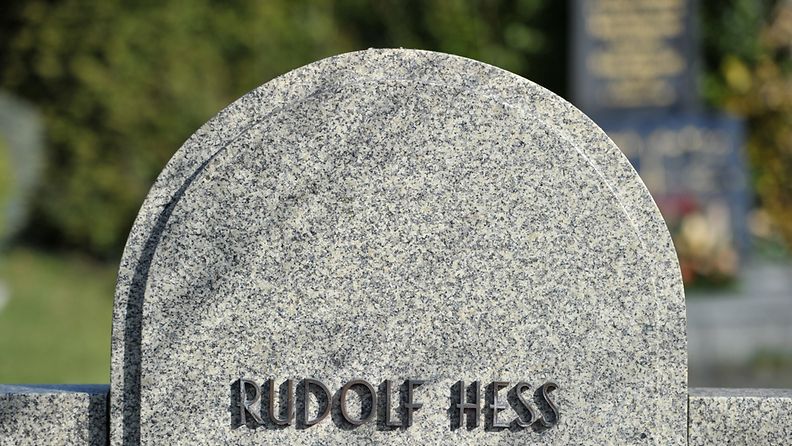 Wunsiedelin luterilainen seurakunta halusi eroon Rudolf Hessin haudasta.