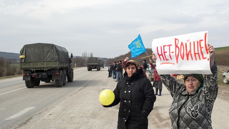 Ukraina Krim tataari Venäjä joukot Krimin niemimaa jännitys armeija