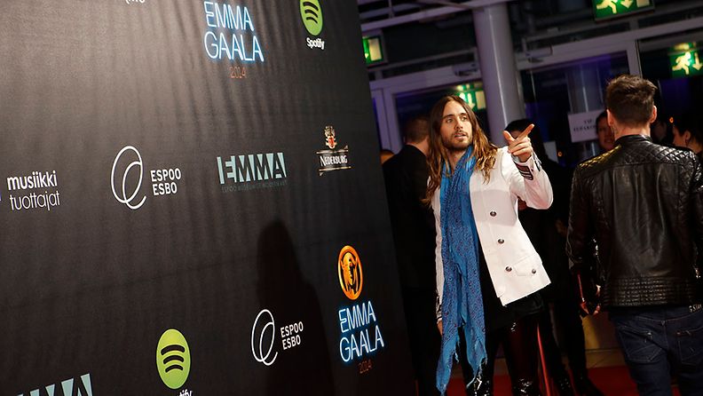 Jared Leto yllätti puhumalla suomea Emma-gaalassa.