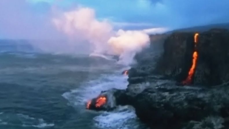 Kilauea-tulivuori purkautuu Havaijilla.
