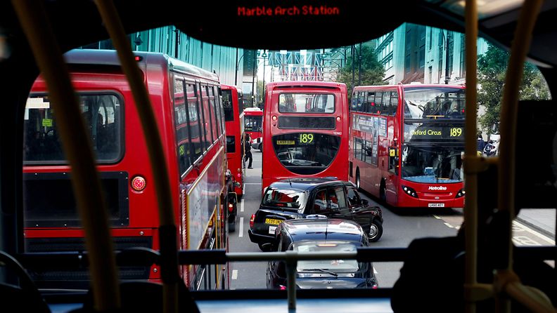 Bussikuskit aikovat mennä lakkoon olympialaisten alla Lontoossa.