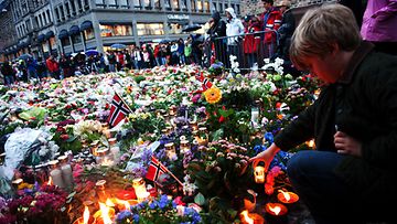 Norjalaiset ovat surreet Oslon pommi-iskua ja Utöyan joukkosurmaa.