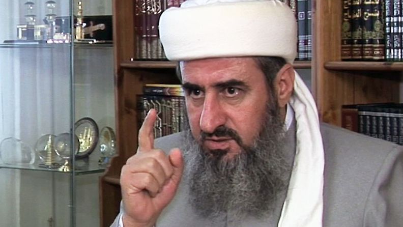 Imaami Mullah Krekar on terroristijärjestöksi luokitellun Ansar al-Islamin entinen johtaja. 