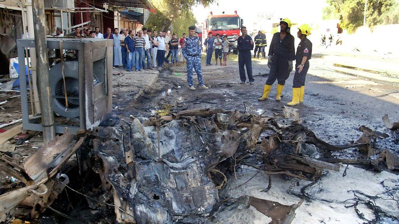 Irakissa kymmeniä ihmisiä kuoli tai haavoittui pommi-iskuissa eri puolilla maata 15.8.2011. Yksi pommeista räjähti Kirkukissa.
