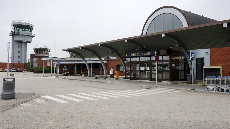 Ivalon lentokenttä vuonna 2010.