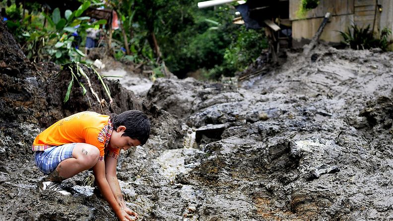 Tulvat ovat aiheuttaneet pahoja maanvyörymiä Kolumbiassa