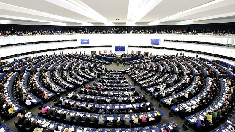 Eurooppavaaleilla kesäkuussa valittu EU-parlamentti kokoontui ensimmäiseen täysistuntoon Strasbourgissa Ranskassa 14. heinäkuuta 2009.