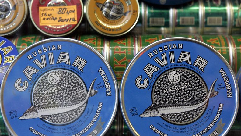 Venäläistä kaviaaria myytävänä Kiovan kauppahallissa.