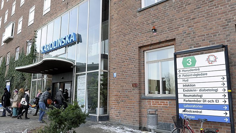Karoliinisen yliopistosairaalan synnytysosaston sisäänkäynti Tukholmassa maanantaina 13.helmikuuta 2012.