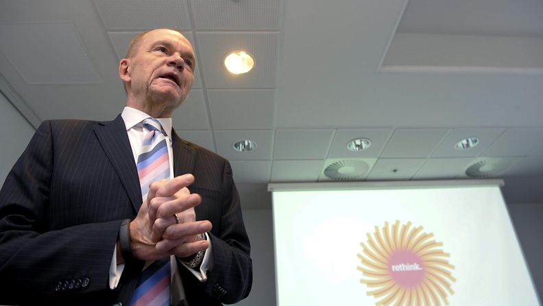 Stora Enson Toimitusjohtaja Jouko Karvinen kertoi jättävänsä tehtävänsä 23. huhtikuuta, kun yhtiö esitteli osavuosituloksensa.