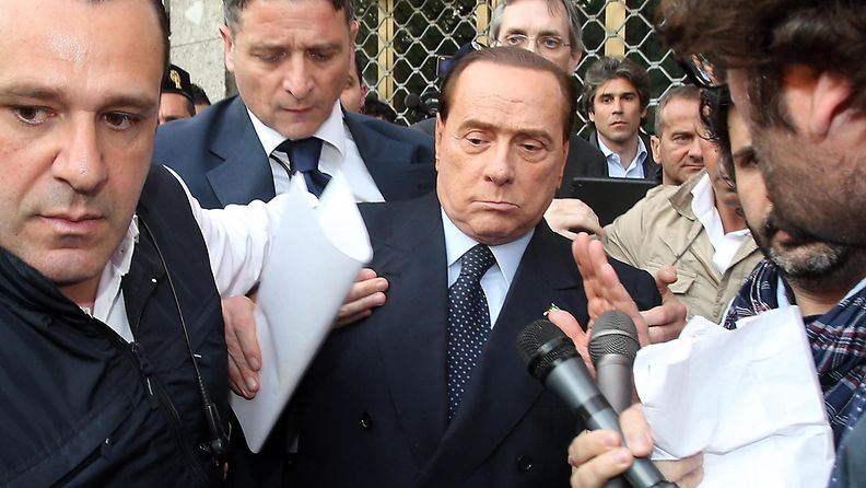 Berlusconi yhydskuntapalvelu