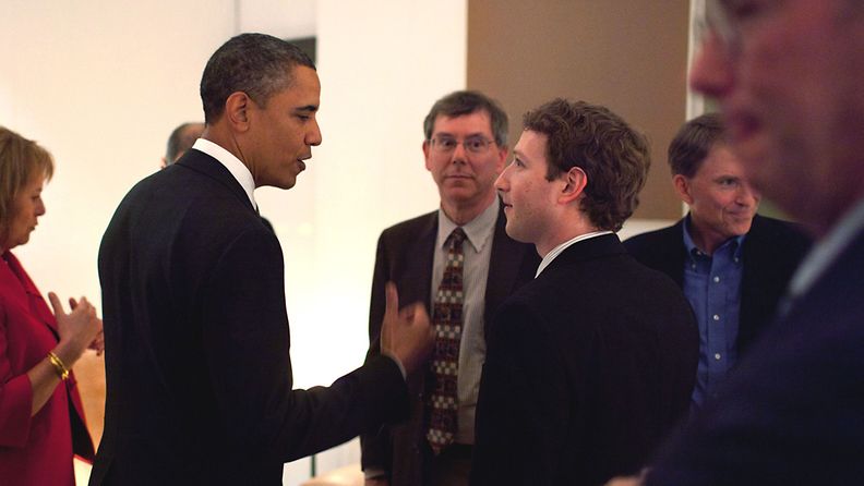 Yhdysvaltain presidentti Barack Obama tapasi Facebookin perustajan Mark Zuckerbergin Kaliforniassa 17.2.2011. Kuva: EPA