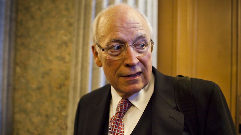 Yhdysvaltain entiselle varapresidentille Dick Cheneylle tehtiin sydämensiirto 71-vuotiaana. 