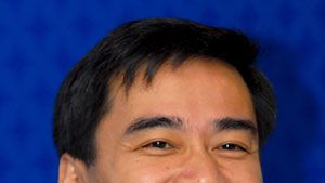 Thaimaan uusi pääministeri Abhisit Vejjajiva (EPA)