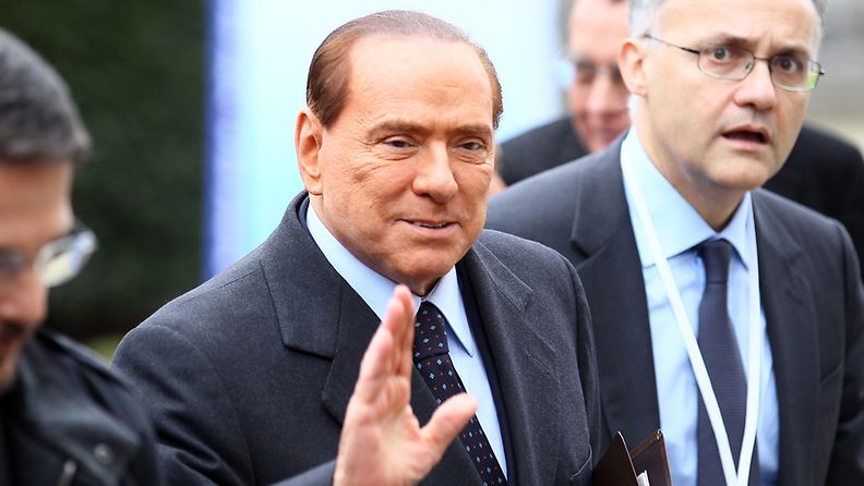 Italian entinen pääministeri Silvio Berlusconi on vakuuttanut oikeudessa, että hänellä ei ollut seksisuhdetta marokkolaisen Karima El-Mahrougin kanssa.
