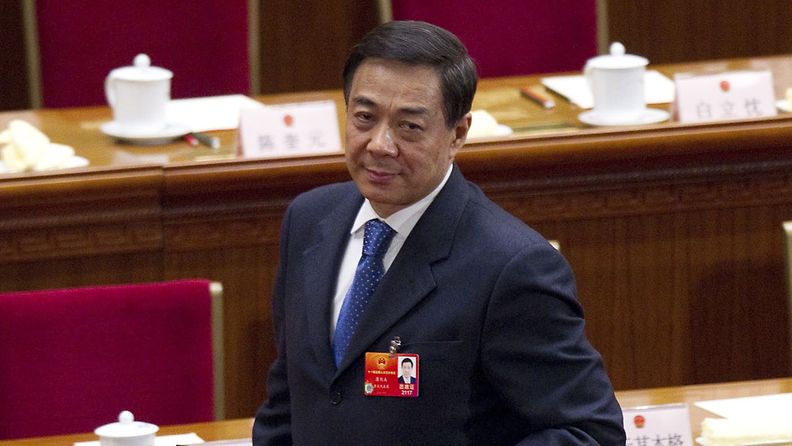 Aluejohtaja Bo Xilai sai potkut toimestaan Kiinassa.