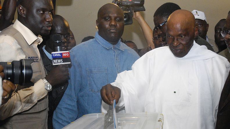 Senegalin presidentti Abdoulaye Wade tunnusti eilen vaalitappionsa. 